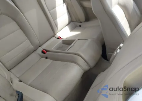 2015 Mercedes-Benz E 400 z USA, uszkodzony, nr VIN WDDKJ6FB8FF305288